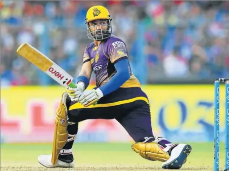  ??  ?? Kolkata Knight Riders opener Robin Uthappa scored 68, his 27th halfcentur­y in T20 cricket. It helped KKR win by 17 runs.