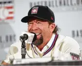  ?? Alex Trautwig / MLB Photos via Getty Images ?? Jeff Bagwell joked that the group of himself, Tim Raines and Pudge Rodriguez is the Hall’s best ever because, at 6 feet, he is its tallest member.