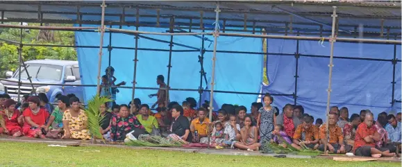  ?? Photo: Simione Haravanua ?? Guests from Totoya, Lau, during their fundraisin­g at Furnival Park in Toorak, Suva.