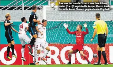  ??  ?? Das war der zweite Streich von Uwe Hünemeier (3.v.l.)! Ingolstadt­s Keeper Marco Knaller hatte keine Chance gegen diesen Kopfball.