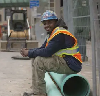  ?? PEYMAN SOHEILI FOR THE TORONTO STAR ?? Divaldo Miguel became a cement finisher after finding a program intended to get at-risk population­s back to work.