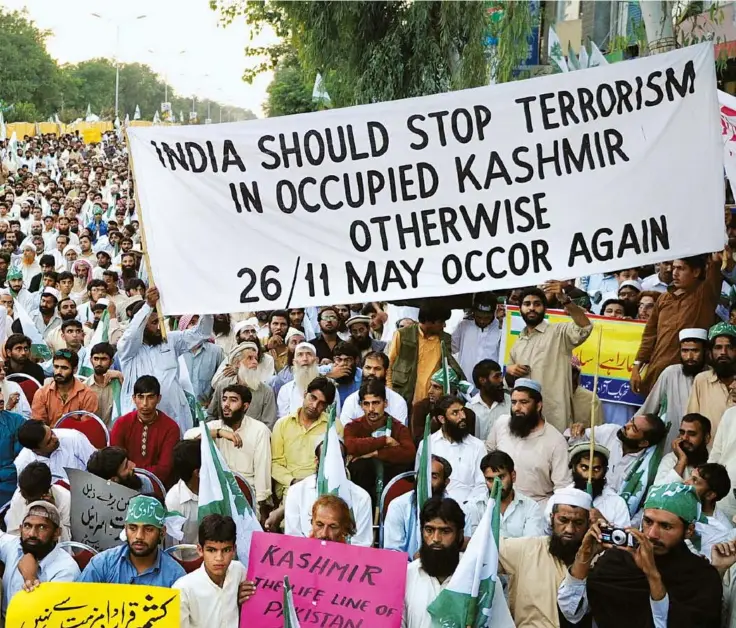  ?? AFP ?? ACTIVISTS OF THE TEHREEKE- AZADI- EKASHMIR TAKE OUTAN ANTIINDIA RALLY IN ISLAMABAD IN SEPTEMBER 2010