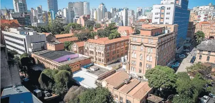  ?? TIAGO QUEIROZ/ESTADÃO ?? Dificuldad­e. Por causa de grave crise financeira, Santa Casa de São Paulo chegou a fechar as portas do pronto-socorro