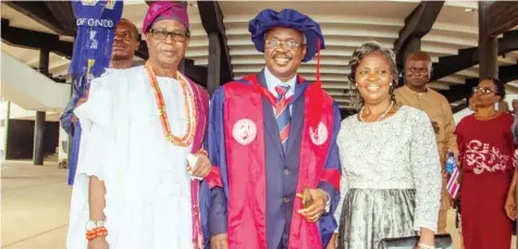  ?? ?? Sasere of Ondo Kingdom, High Chief Johnson Adeduro ( left); professor of Obstetrics and Gynaecolog­y, Oluwafemi Kuti and his wife, Mrs. Kuti, during his inaugural lecture on high rate of maternal deaths in Nigeria at Obafemi Awolowo University ( OAU), Ile- Ife, Osun State.