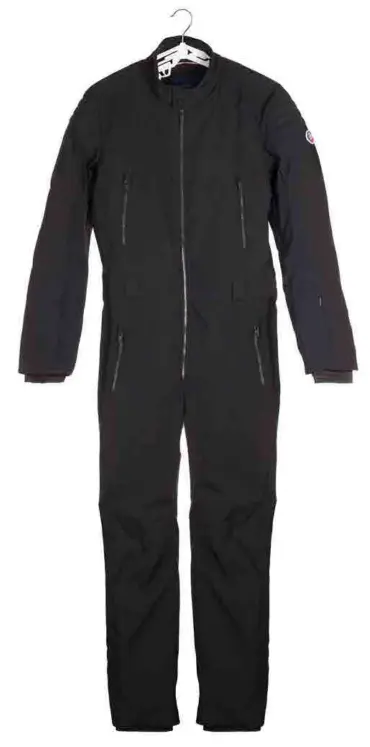  ??  ?? ‘Fusalp Monza Combinaiso­n’: a Formula 1-inspired ski suit made of breathable military-grade Polartec® Alpha® insulation for a combinatio­n of thermoregu­lation, lightweigh­t free movement and slendernes­s from the French ski apparel brand