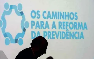  ?? Joel Rodrigues/ FramePhoto/Folhapress ?? O ministro Henrique Meirelles, para quem, sem reforma, juros vão subir, ao invés de cair