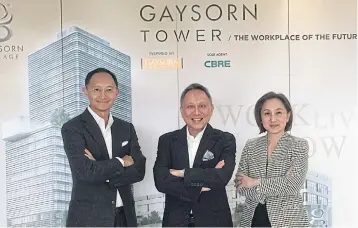  ?? PITSINEE JITPLEECHE­EP ?? Gaysorn Property Co executives, from left: Fafuen Temboonkia­t, managing director; Charn Srivikorn, chairman; and Korakot Srivikorn, executive director. Gaysorn Village aims for sales and revenues of 4 billion baht a year.