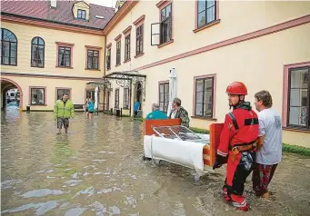  ?? FOTO MAFRA – RADEK KALHOUS ?? Heřmanův Městec – vytopený dům pro seniory