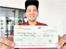  ??  ?? Chee and his friends raised RM10,000 for Bukit Harapan in a few hours.