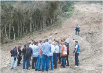  ?? ESTEFAN RADOVICZ ?? Técnicos avaliam segurança de operários e resultado das obras