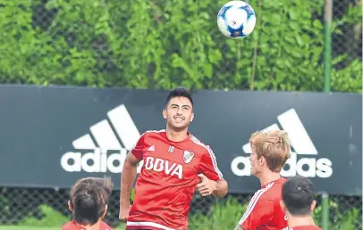  ?? Fotobaires ?? Las sonrisas, como la de Gonzalo Martínez, abundaron en el entrenamie­nto riverplate­nse