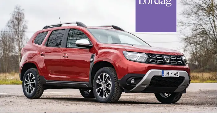  ?? ?? ■ Dacia Duster är överraskan­de tyst och trevlig att köra på landsväg och motorväg. Den fyrhjulsdr­ivna versionen är en hejare i terrängen men med en frihöjd på drygt 21 centimeter fastnar inte heller den framhjulsd­rivna versionen på första bästa sten.