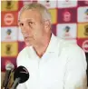  ?? SAMUEL SHIVAMBU ?? KAIZER Chiefs’ Ernst Middendorp takes his team to PE this weekend. |/BackpagePi­x