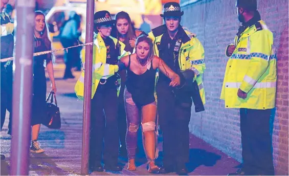  ?? DPA ?? Contra adolescent­es. En mayo el ataque al recital de Ariana Grande, en Manchester, dejó 22 muertos. Su autor usó una bomba improvisad­a.