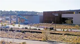  ?? LUIS SÁNCHEZ SATURNO/THE NEW MEXICAN ?? The new 72,000-square-foot Tesuque Casino will employ 275 people, says John Kubiak, chairman of the Pueblo of Tesuque Developmen­t Corp.