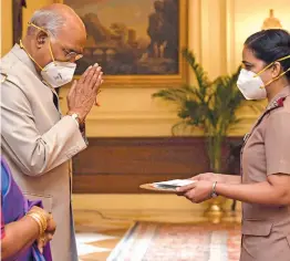  ?? — PTI ?? President Ram Nath Kovind celebrates Rakhi with nurses of The Trained Nurses’ Associatio­n of India at Military Nursing Service and President’s Estate Clinic.