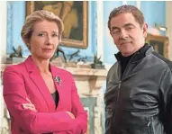  ?? GILES KEYTE/FOCUS FEATURES ?? A skeptical Emma Thompson (left) brings back Rowan Atkinson’s bumbling secret agent in “Johnny English Strikes Again.”