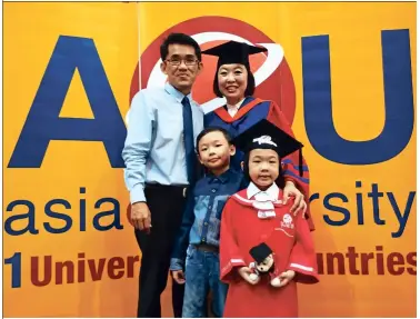  ??  ?? Marketing manager and AeU DBA student Chen with her family.