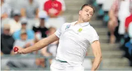  ?? Picture: REUTERS/MIKE HUTCHINGS ?? MAN OF THE MOMENT: Morne Morkel in action