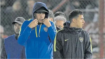  ?? TÉLAM ?? Presente en el Ducó. Ricardo Centurión acompañó al equipo en el empate con Huracán.