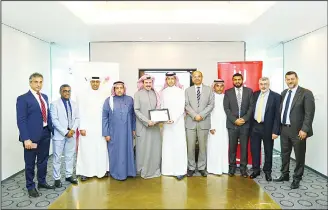  ??  ?? Officials pose for group photo during the launch of Fusion Revenue Management (FRM) system.