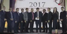  ??  ?? FOTON BATANGAS - MARKET BREAKTHROU­GH AWARD