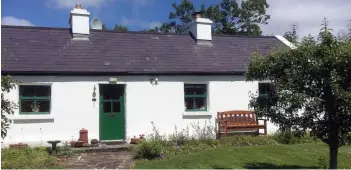  ??  ?? ENJOY THE CRAIC: Idyllic McCormacks Cottage in County Mayo is up for sale at £224,260