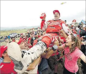  ?? FOTO: EFE ?? Gerard Farrés se despidió de la categoría de motos en el Dakar a lo grande