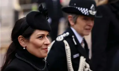  ?? Year. Photograph: Henry Nicholls/Reuters ?? Priti Patel with Cressida Dick at a memorial service in November. Yvette Cooper said the home secretary had been ‘silent’ on policing for a