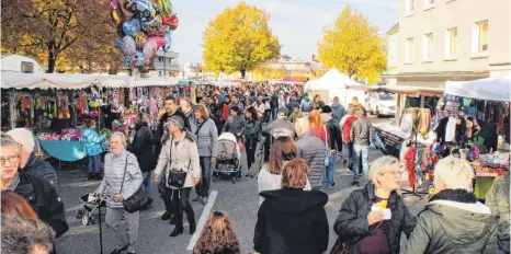  ?? FOTOS: RICHARD MOOSBRUCKE­R ?? Der Besucheran­drang war sehr groß. Kein Wunder, spielte doch auch das Wetter mit.