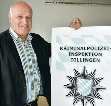  ?? Foto: Wolfgang Widemann ?? Nach 41 Jahren und 61 Tagen als Polizist verabschie­det sich Peter Timko in den Ruhestand. Zuletzt war er acht Jahre lang Leiter der Kripo Dillingen.