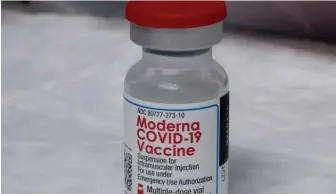  ?? NAncy LAnE / hErALd stAFF FILE ?? INCREASING PROTECTION: The FDA’s approval of mixing and matching boosters is a big win for helping people whose immunity may be waning.