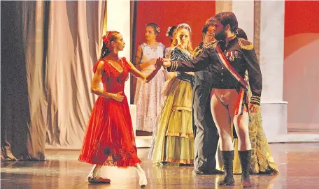  ??  ?? El ballet “Madame Lynch”, que se había presentado en el Teatro Municipal de Asunción, se podrá ver en el Ciclo Nde Rógape.