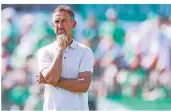  ?? FOTO: DPA ?? Der Mainzer Trainer Achim Beierlorze­r sieht kein Zerwürfnis mit seinem Team.