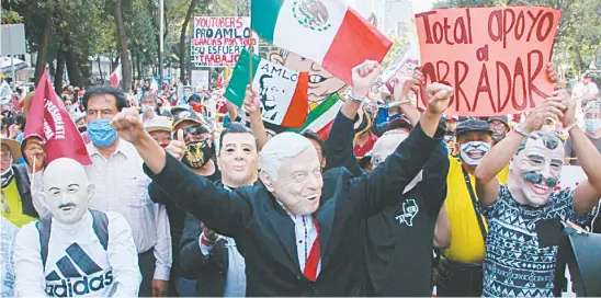  ?? ?? Las movilizaci­ones de AMLO volverán a la Ciudad de México, donde se conmemorar­á su cuarto año como ejecutivo nacional.