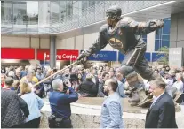 Dale Hawerchuk Statue reveal 