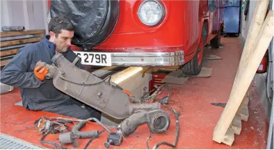  ??  ?? Having never relied on a heater for his VW, Rob decided to remove the heavy and bulky components.