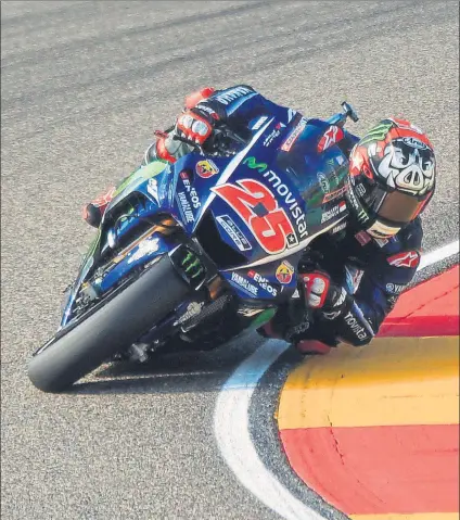  ?? EFE ?? Viñales se llevó la pole en Alcañiz cuando se esperaba ver a Márquez en el primer puesto, pero una caída en la curva 12 enterró sus opciones