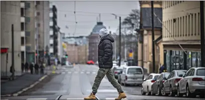  ?? FOTO: LEIF WECKSTRöM ?? Antalet papperslös­a i Helsingfor­s beräknas fördubblas eller tredubblas det här året.