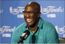  ?? THE ASSOCIATED PRESS FILE PHOTO ?? Golden State Warriors interim head coach Mike Brown smiles during a news conference before Game 1 of the NBA Finals.