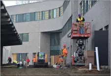  ?? PETE BANNAN - MEDIANEWS GROUP ?? This was the scene at the new Springfiel­d High School in April before it was shut down because of the COVID-19 pandemic. Work has since resumed.