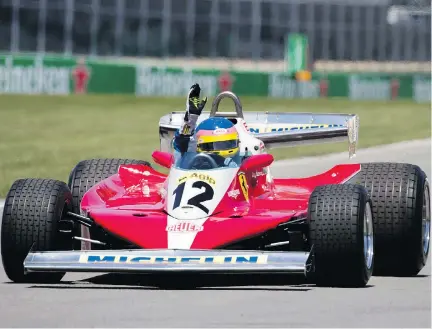  ?? PHOTOS: ALLEN MCINNIS ?? Jacques Villeneuve drives his father Gilles Villeneuve’s race car for a celebrator­y lap before the start of the Canadian Grand Prix in Montreal on Sunday.