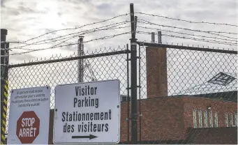  ?? WAYNE CUDDINGTON ?? Ten Ontario facilities, including Ottawa Carleton Detention Centre, are getting ion scanners.