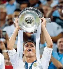  ??  ?? Superstar Cristiano Ronaldo jubelte 2016 ü ber den Triumph in der Ch ampions League – eine Wiederh olung istnur noch drei Spiele entfernt.