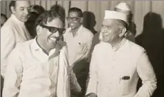  ?? RANE PRAKASH / HT ARCHIVES ?? Former president Fakhruddin Ali Ahmed with former Tamil Nadu chief minister Muthuvel Karunanidh­i, New Delhi, 1972