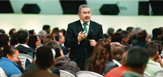  ?? FOTO ?? Javier Genaro Gutiérrez encabezó ayer en Corferias su última asamblea como presidente de Ecopetrol. La compañía vendió el año pasado $68,9 billones un 2,1% menos que en 2013. La utilidad cayó un 42,7% y llegó a $7,51 billones.