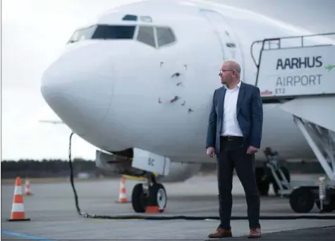  ?? ?? Brian Worm er i gang som ny direktør i Aarhus Lufthavn. Tidligere har han i Hongkong strømlinet og effektivis­eret et selskab på vej til en børsnoteri­ng. Foto: Mads Andreas Frost