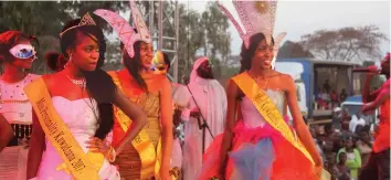  ??  ?? Miss Kuwadzana, Michele Badza, on parade with her princesses