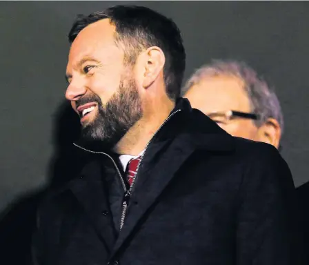  ?? Picture: Robbie Stephenson/JMP ?? Mark Ashton, right, chats to Lee Johnson prior to last month’’s game at Barnsley