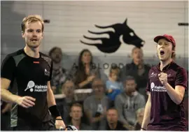  ?? Bild: Johan Persson ?? Oscar Axelsson och John Larsson, Halmstad Padel Club, föll i finalen i herrar A mot Ryska Posten-duon Simon Vasquez och Cayetano Rocafort.